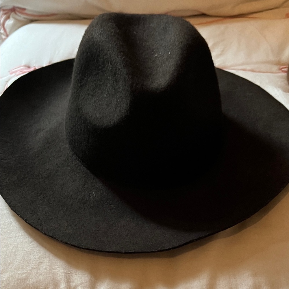 Suede Wide Brim Black Hat
